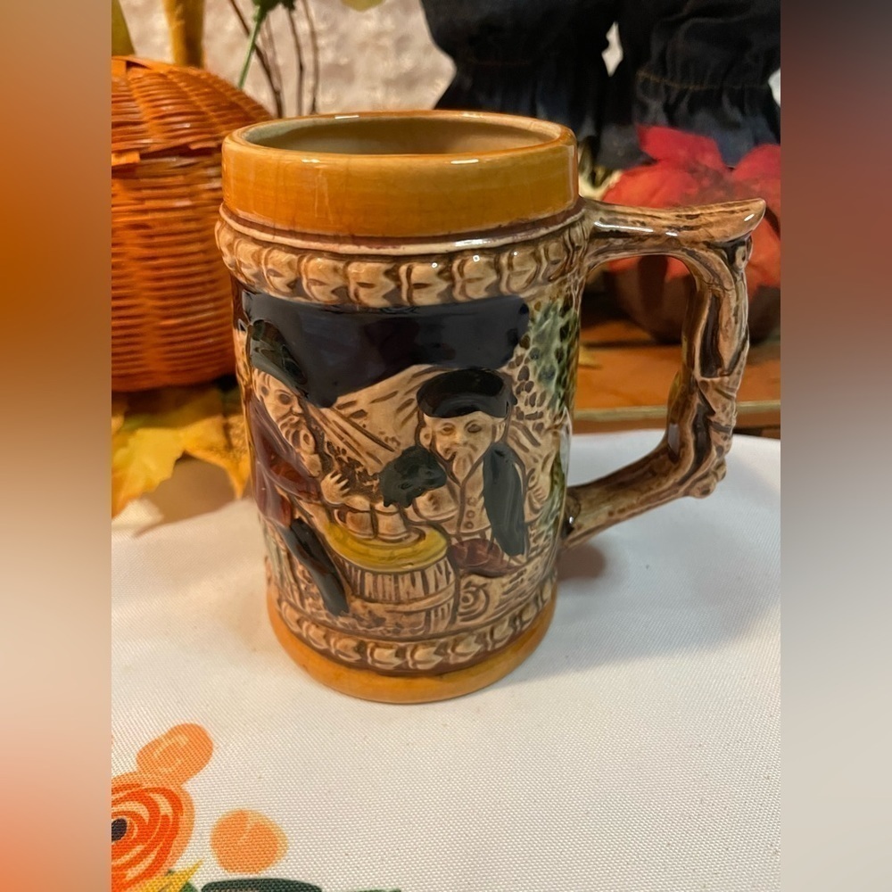 Vintage Half Pint German Style Ceramic Beer Stein/Mug, Made in Japan, Excellent